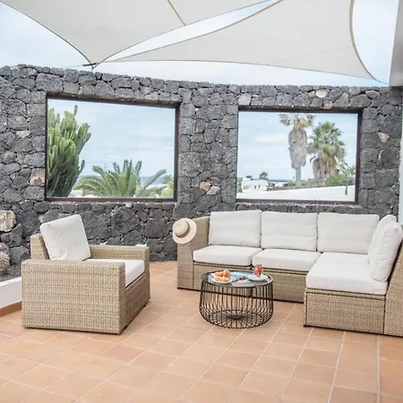 Casa Marquesa With Private Heated Pool & Sea Views Villa