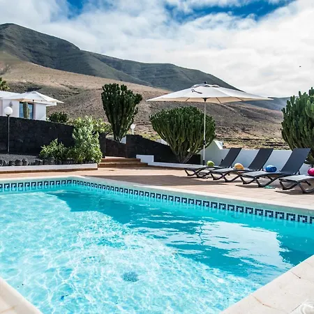 Casa Marquesa With Private Heated Pool & Sea Views ヴィラ カレタ・デ・ファマラ