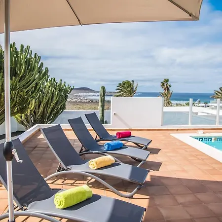 Willa Casa Marquesa With Private Heated Pool & Sea Views Famara